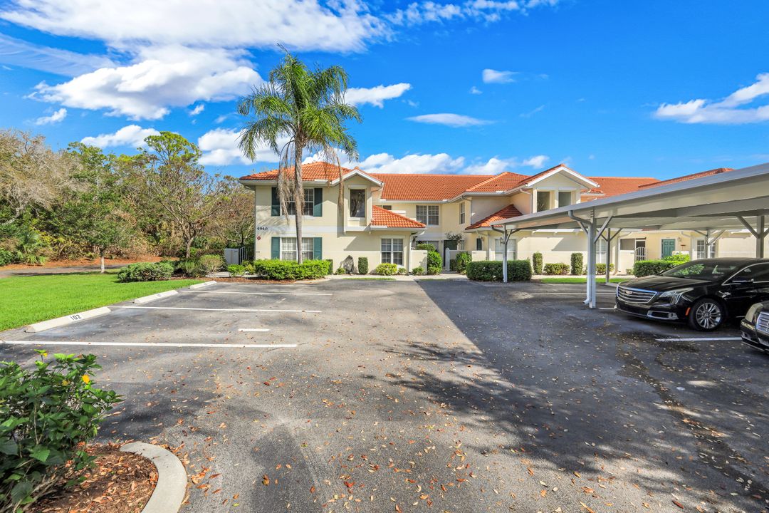 4940 Deerfield Way #201, Naples, FL 34110