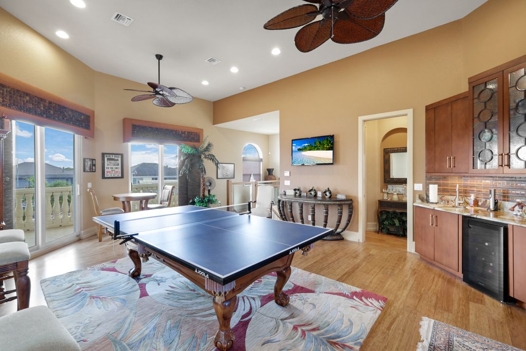 1506 Hermitage Ln, Cape Coral, FL 33914