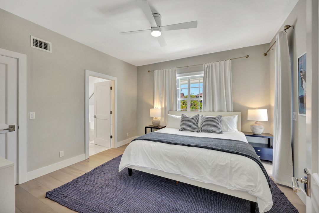 1500 Pelican Ave, Naples, FL 34102