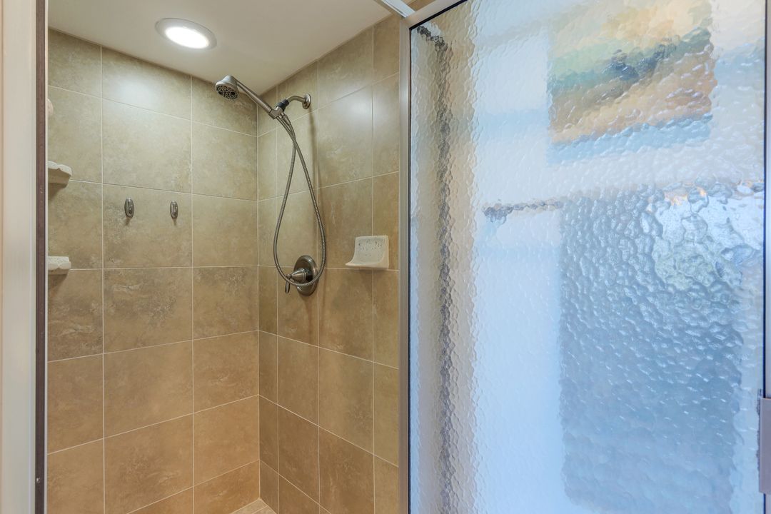 7119 Lakeridge View Court #Unit 303, Fort Myers, FL 33907