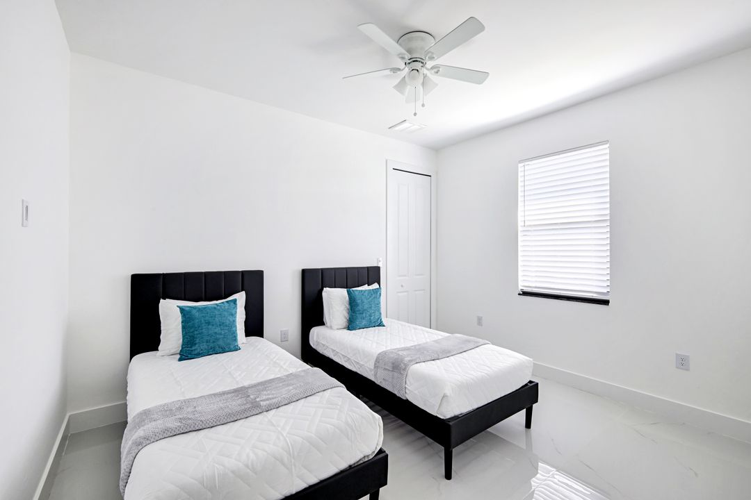 502 SW 25th Pl, Cape Coral, FL 33991