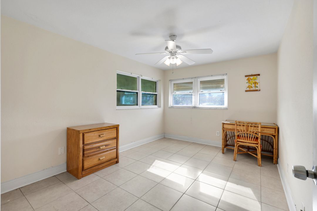 5248 Versaille Ct, Cape Coral, FL 33904