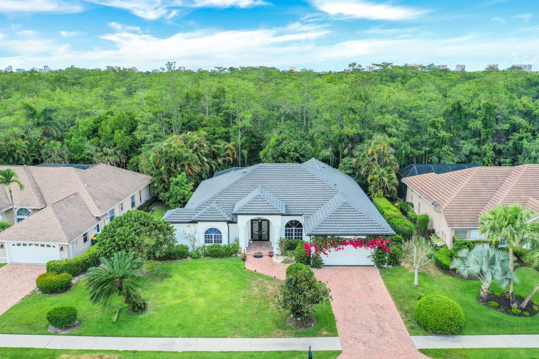 6689 Mill Run Rd, Naples, FL 34109