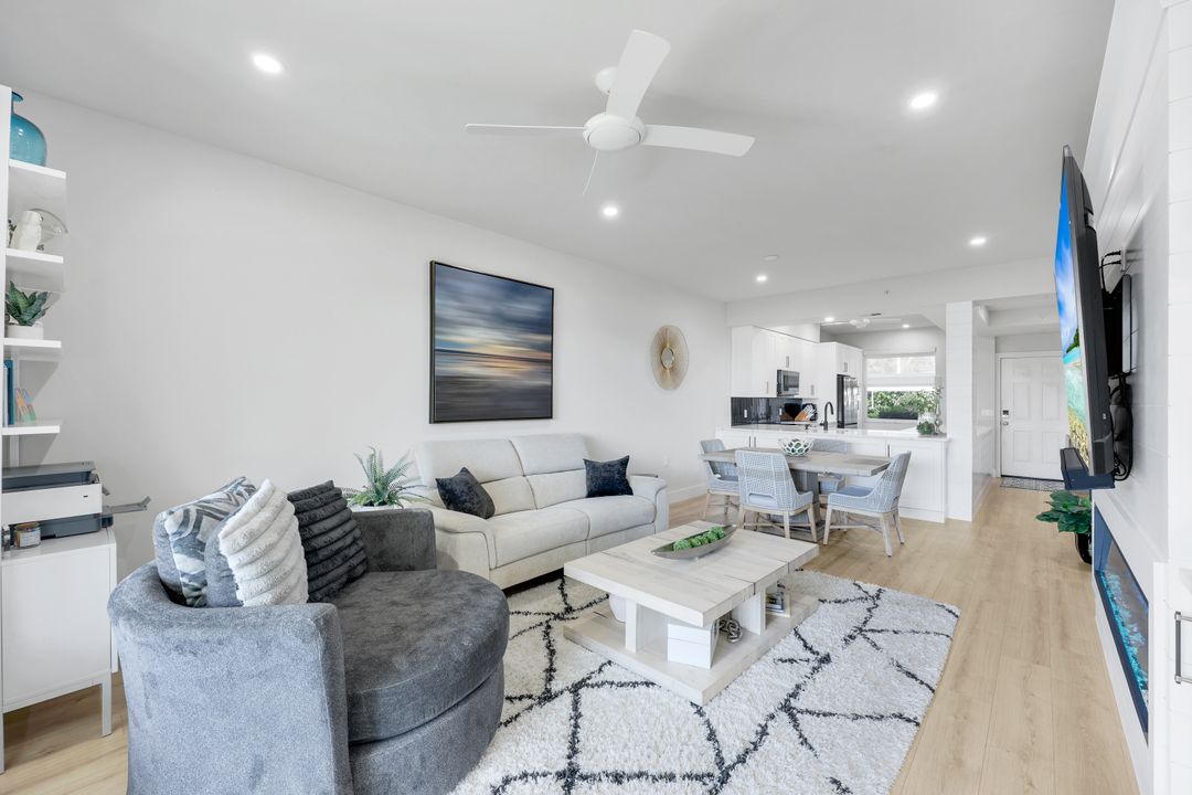 2740 Cypress Trace Cir #2715, Naples, FL 34119