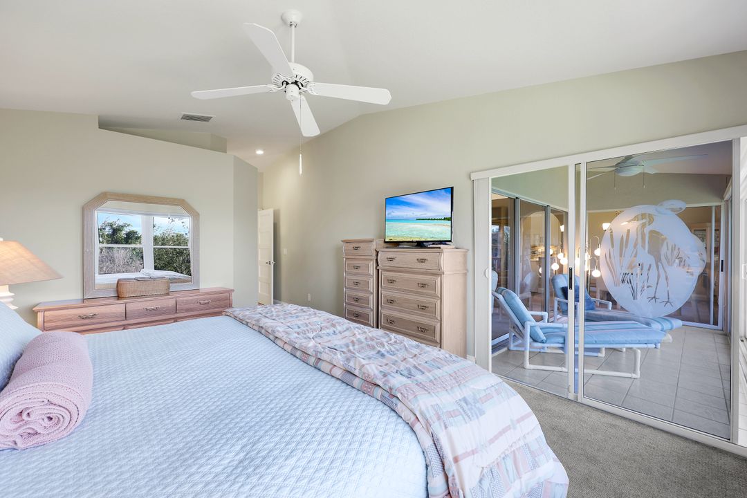 351 Emerald Bay Cir #R-5, Naples, FL 34110