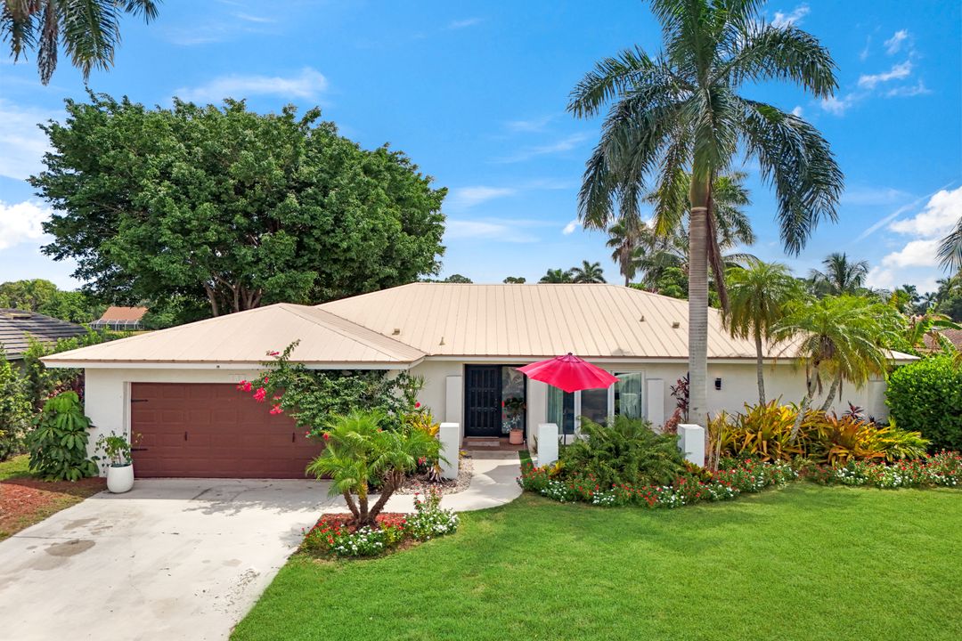 391 Torrey Pines Point, Naples, FL 34113