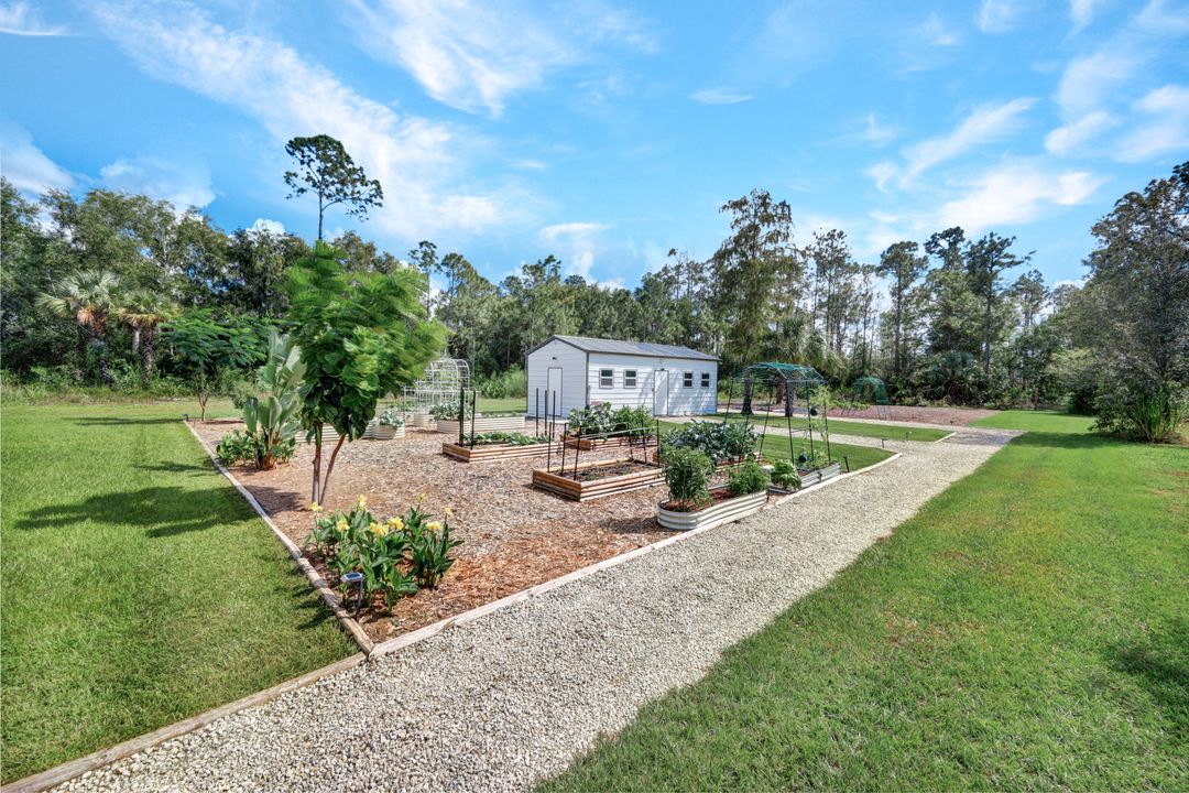 2552 52nd Ave NE, Naples, FL 34120