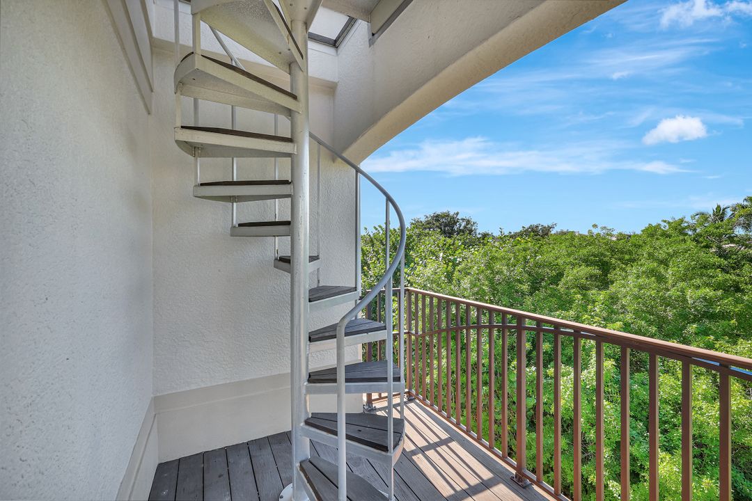 195 S Beach Dr, Marco Island, FL 34145