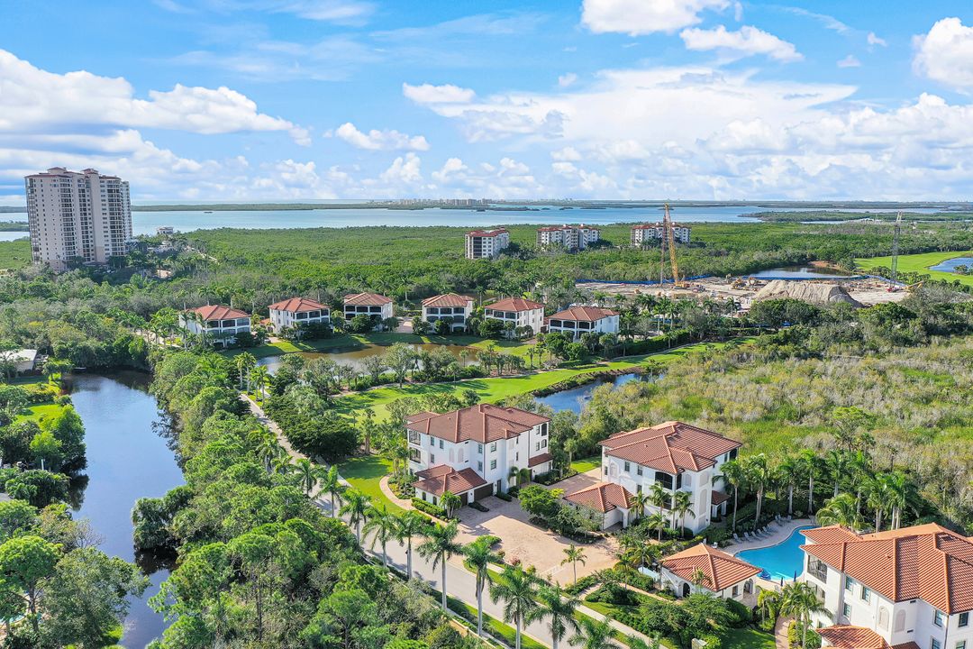 4730 Colony Villas Dr #802, Bonita Springs, FL 34134