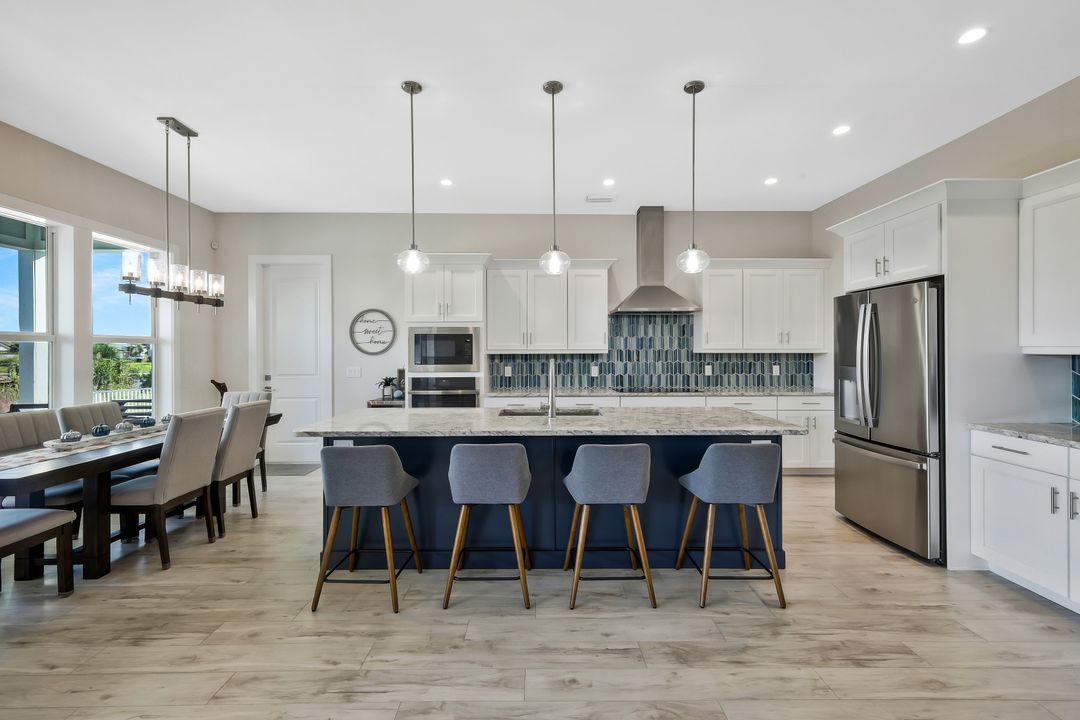 2717 SW 38th St, Cape Coral, FL 33914