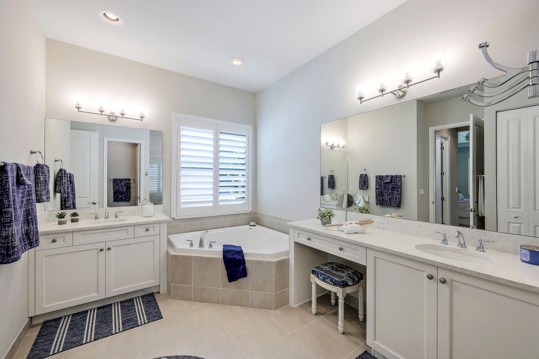 28450 Capraia Dr, Bonita Springs, FL 34135