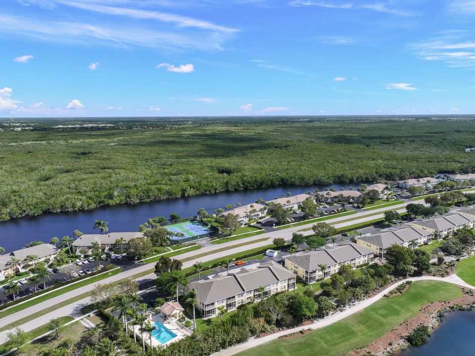 1308 Mainsail Dr #912, Naples, FL 34114