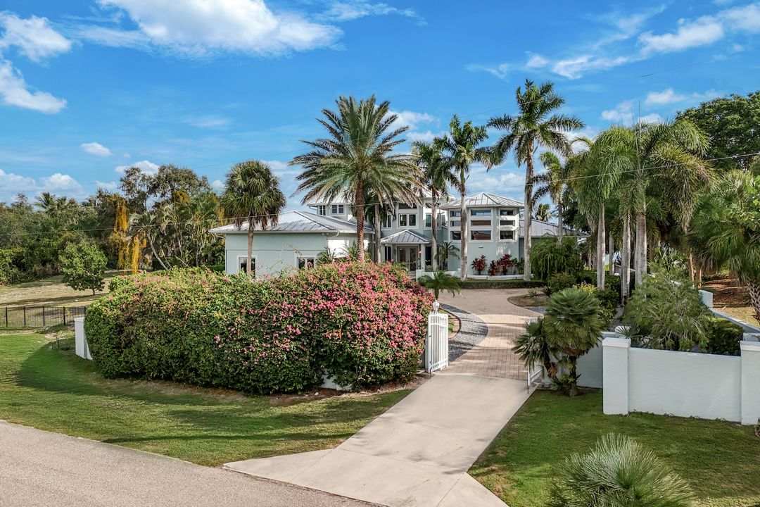 831 Caxambas Dr, Marco Island, FL 34145