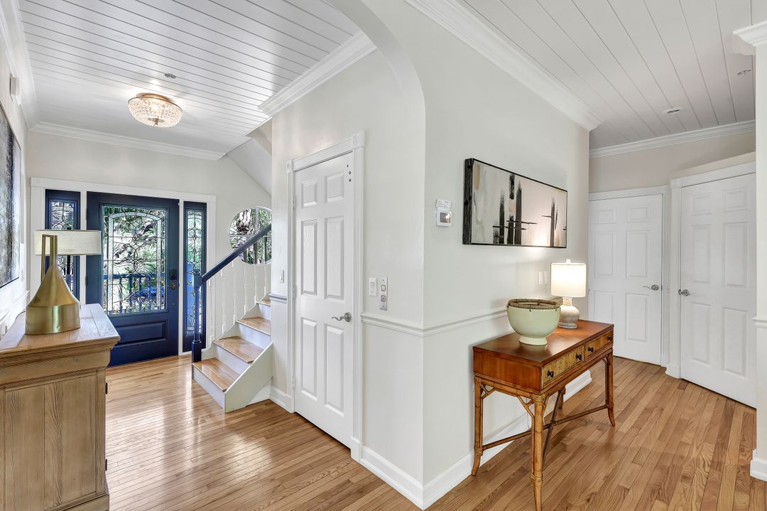 3822 Survey Cir, Bonita Springs, FL 34134