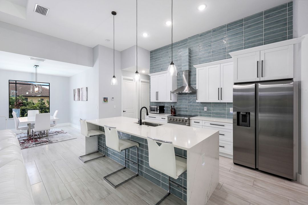 2709 SW 42nd Ln, Cape Coral, FL 33914