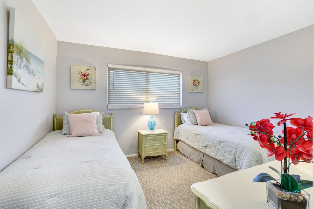 200 Forest Lakes Blvd #204, Naples, FL 34105