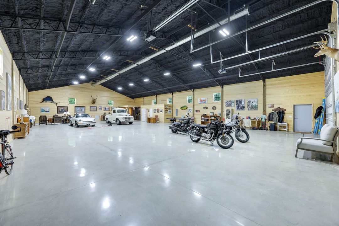 21211 Palm Beach Blvd, Alva, FL 33920