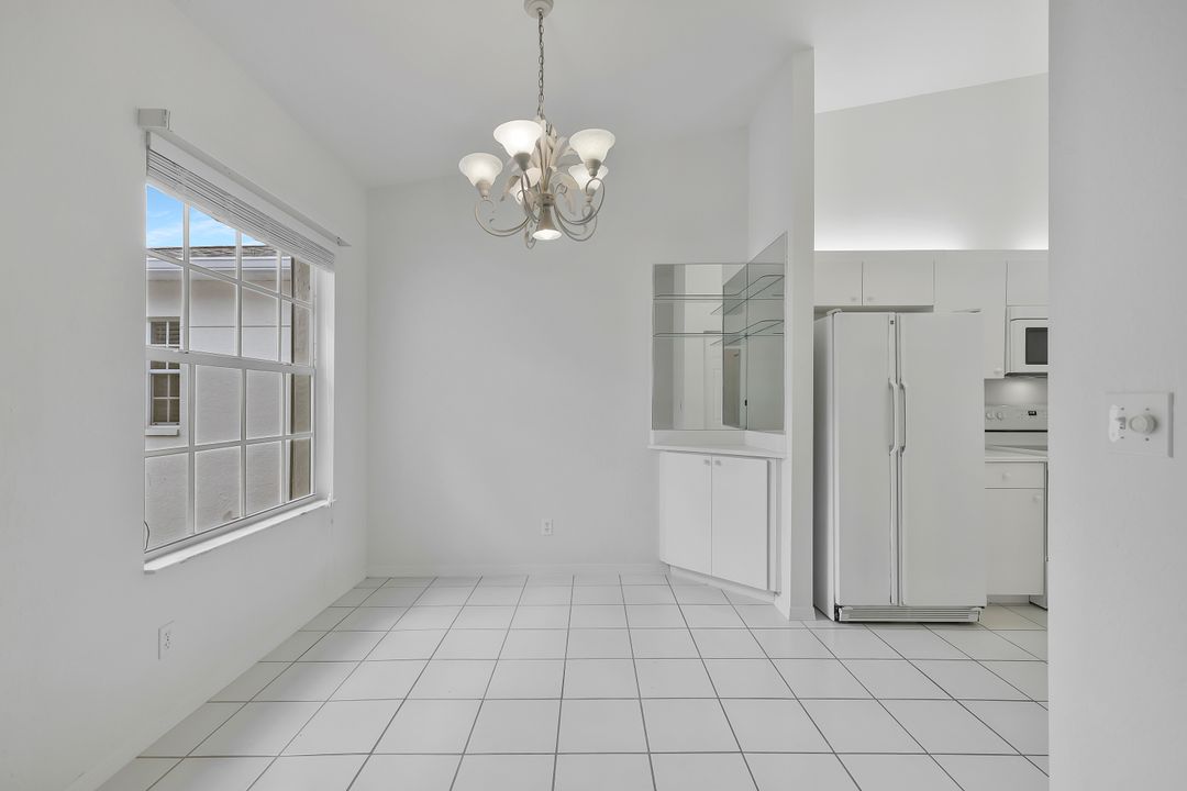 3420 W Crown Pointe Blvd #202, Naples, FL 34112