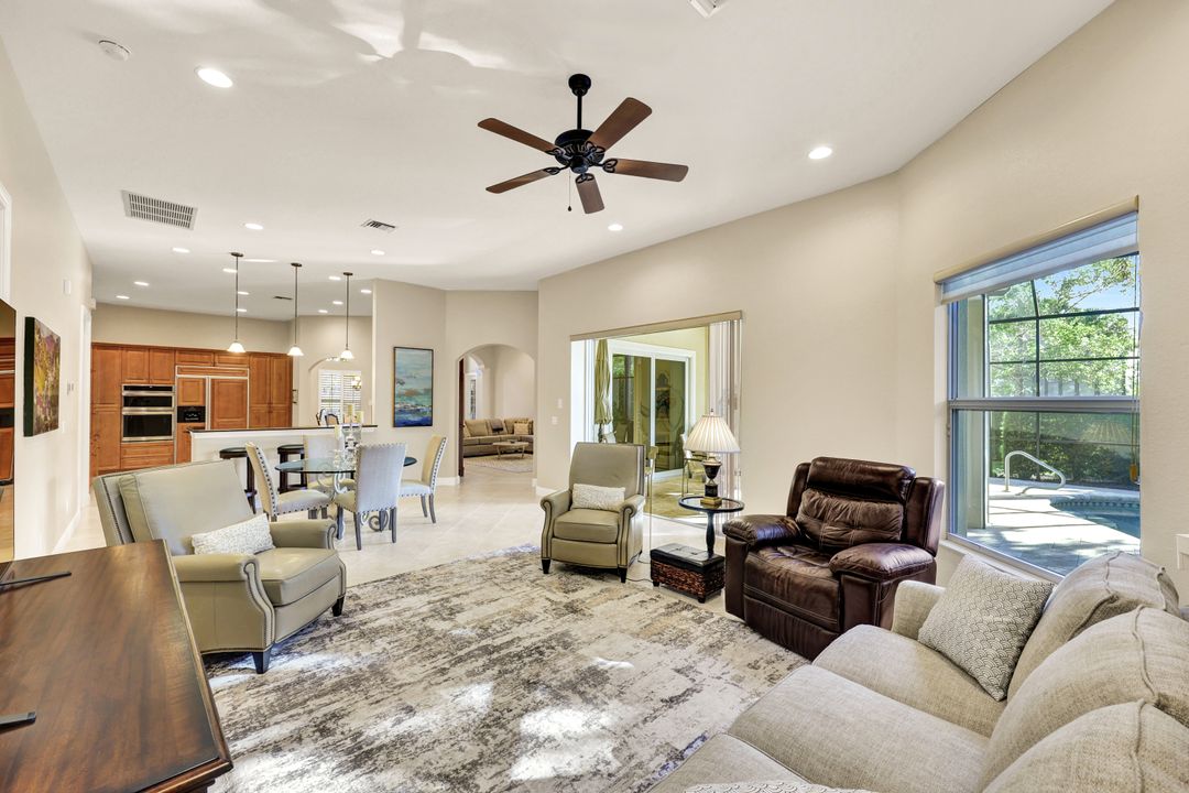 10205 Avonleigh Dr, Bonita Springs, FL 34135