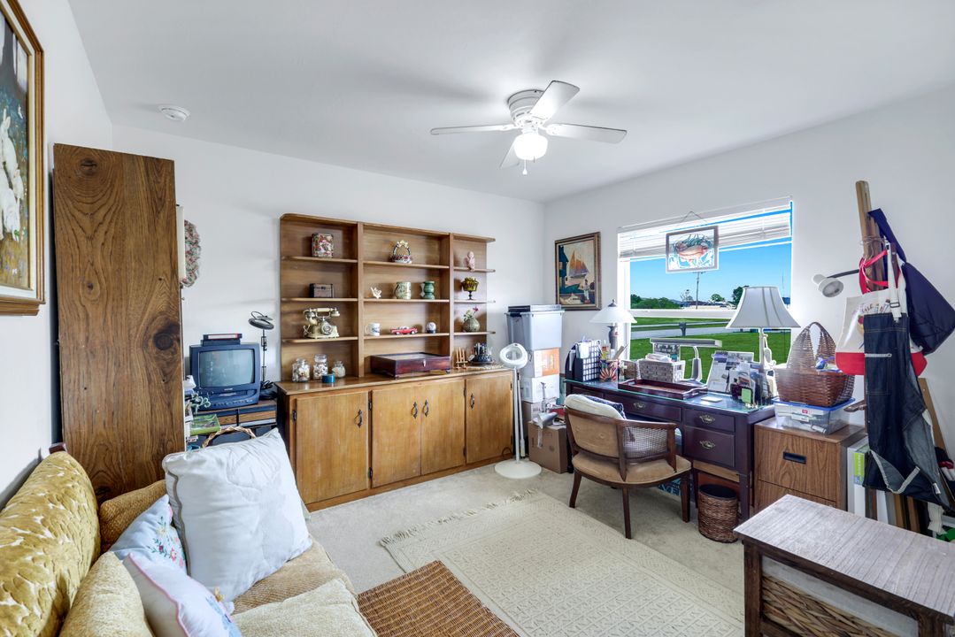 1020 Diplomat Pkwy W, Cape Coral, FL 33993