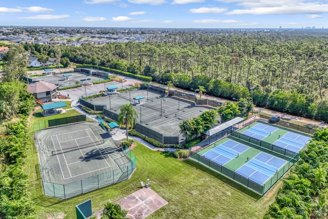 16201 Fairway Woods Dr #805, Fort Myers, FL 33908