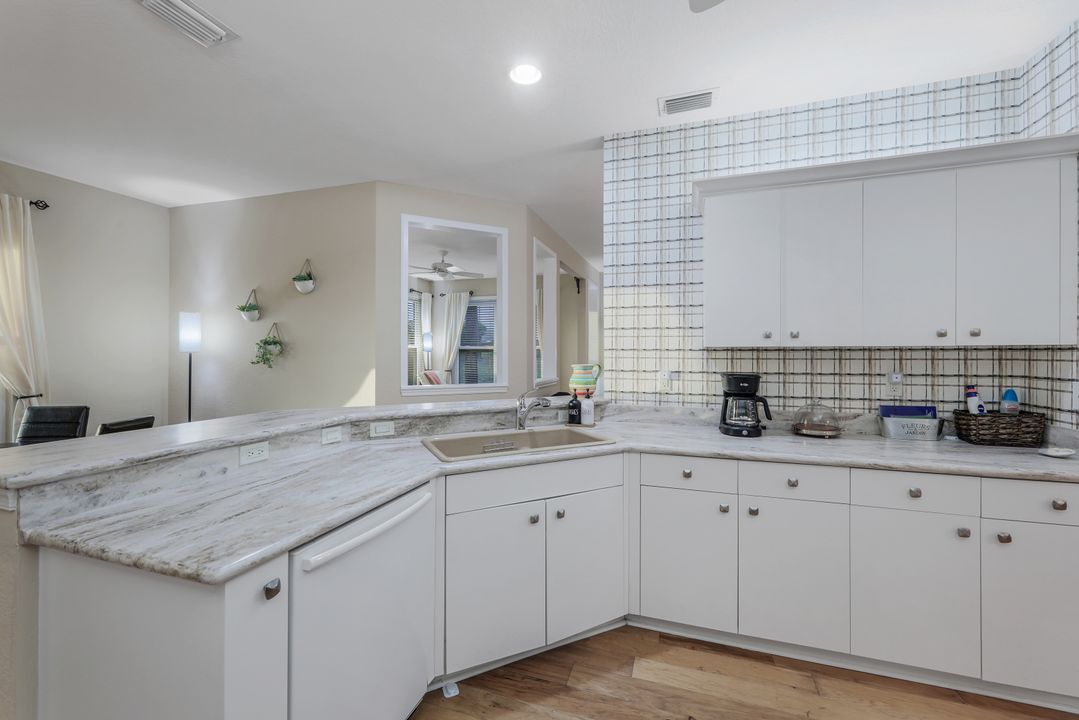 1345 Charleston Square Dr Apt 102, Naples, FL 34110
