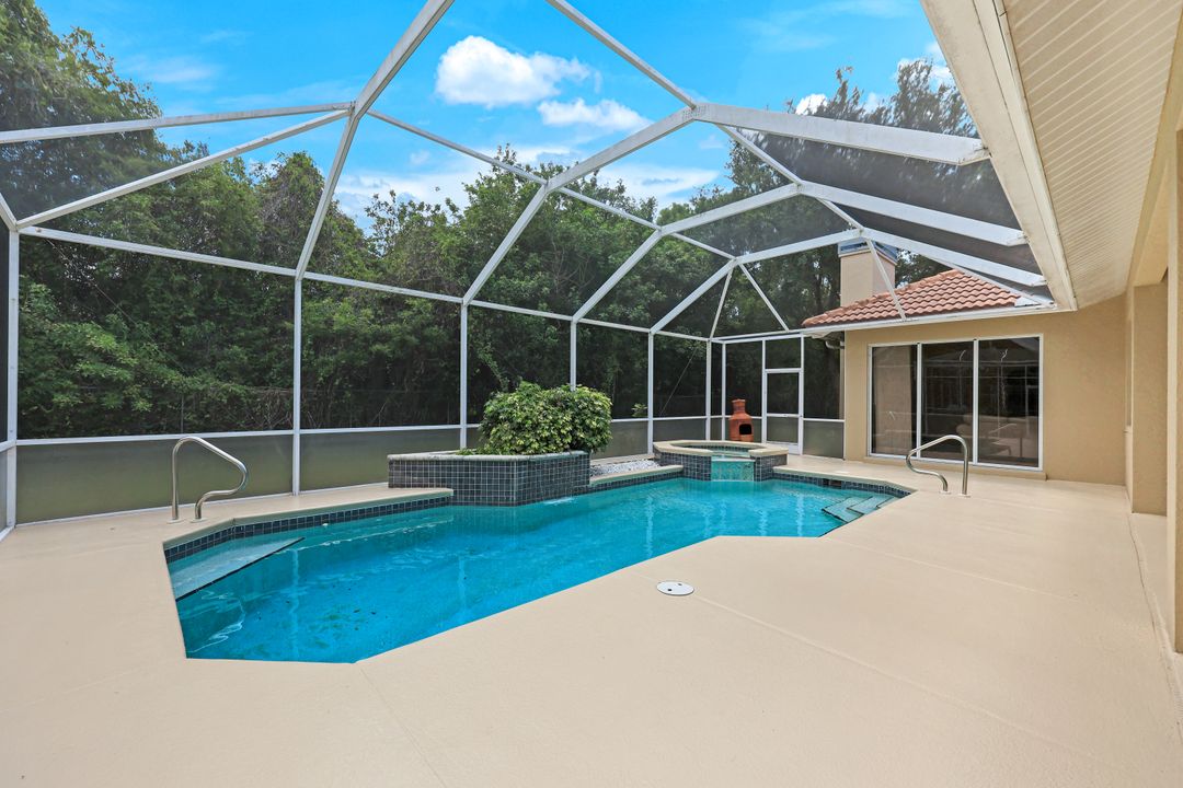 2079 Imperial Cir, Naples, FL 34110