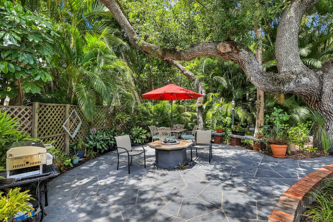 12286 McGregor Woods Cir, Fort Myers, FL 33908