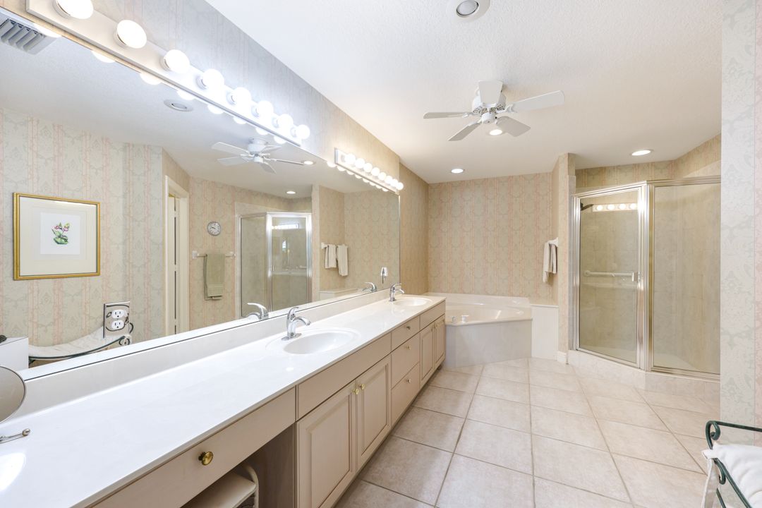 610 Laguna Royale Blvd #1001, Naples, FL 34119