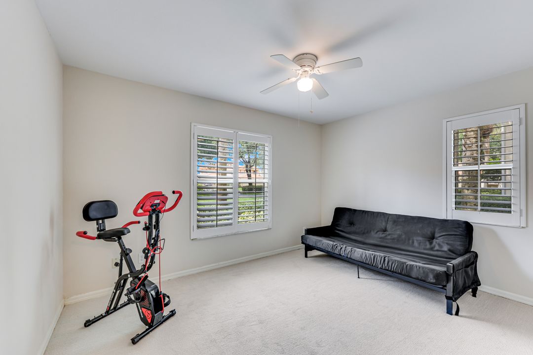 225 Robin Hood Cir #101, Naples, FL 34104