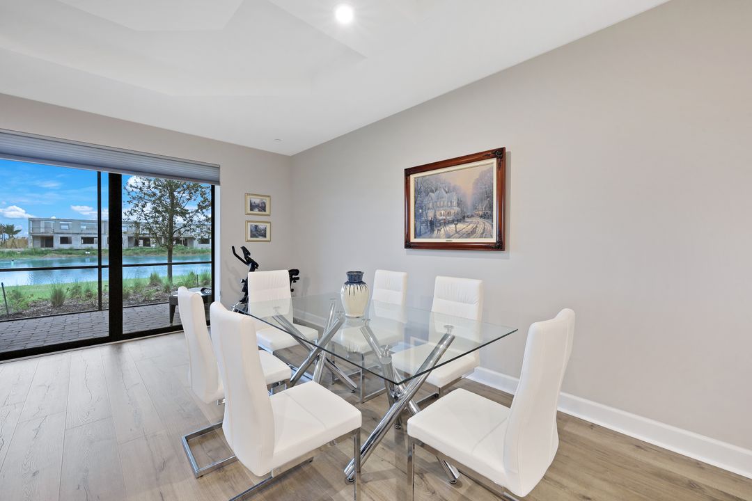 15261 Zeno Wy #102, Naples, FL 34114