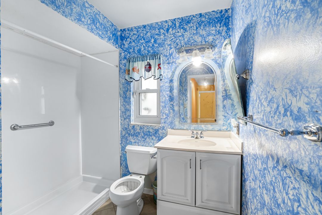 2805 Golden Gate Blvd W, Naples, FL 34120