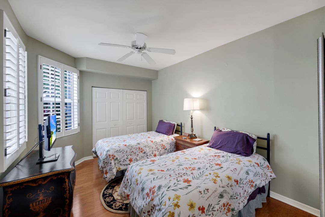 400 L'Ambiance Cir #104, Naples, FL 34108