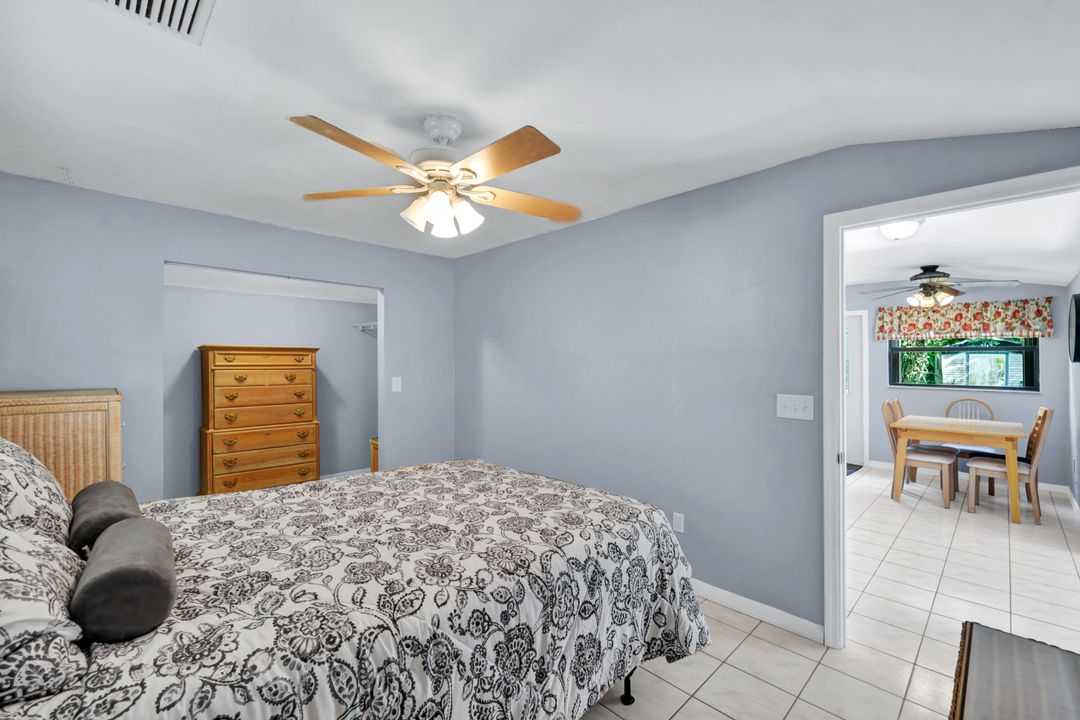 18200 Elmwood Dr, Alva, FL 33920