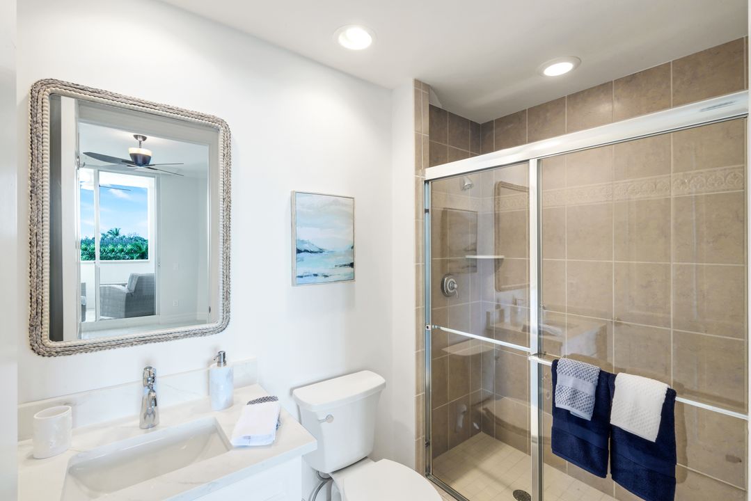 295 Grande Way #304, Naples, FL 34110