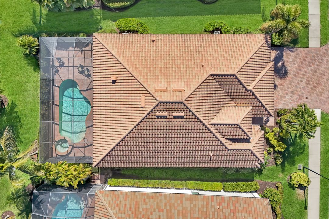 28085 Wicklow Ct, Bonita Springs, FL 34135