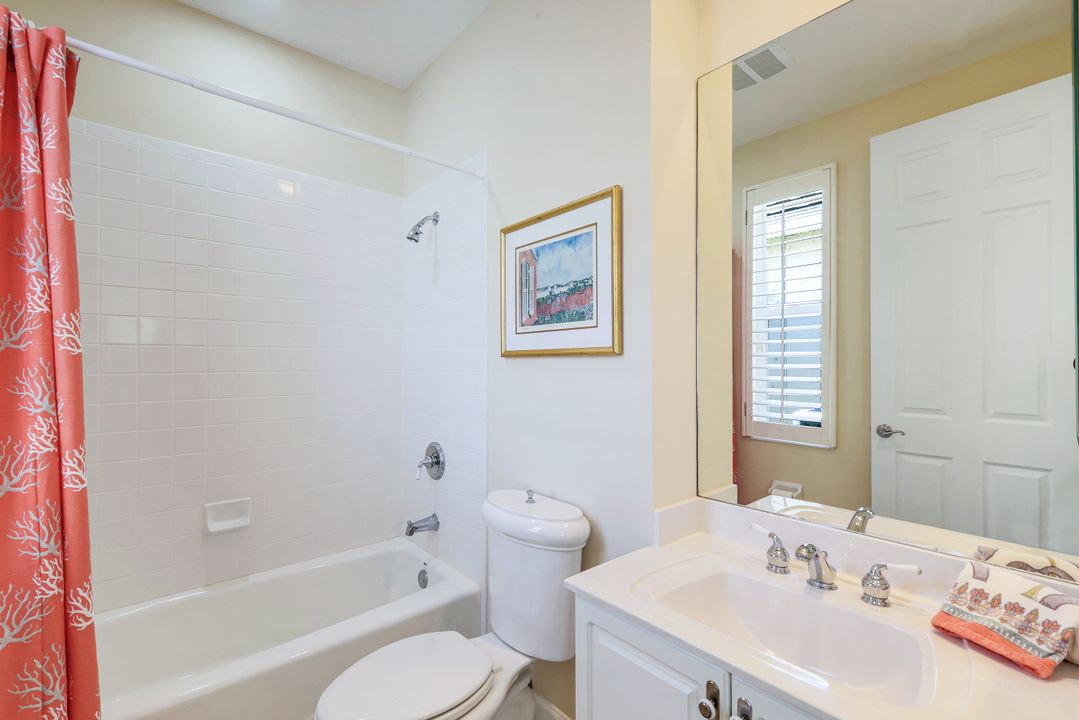 3687 Olde Cottage Ln, Bonita Springs, FL 34134