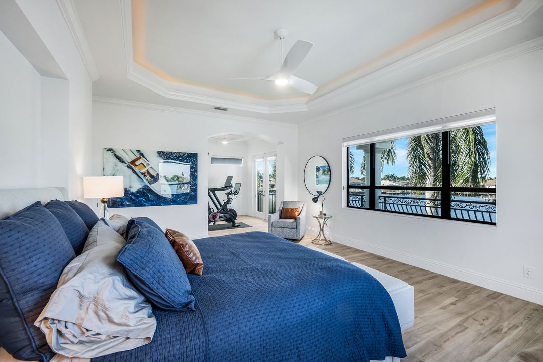 5743 SW 9th Ct, Cape Coral, FL 33914