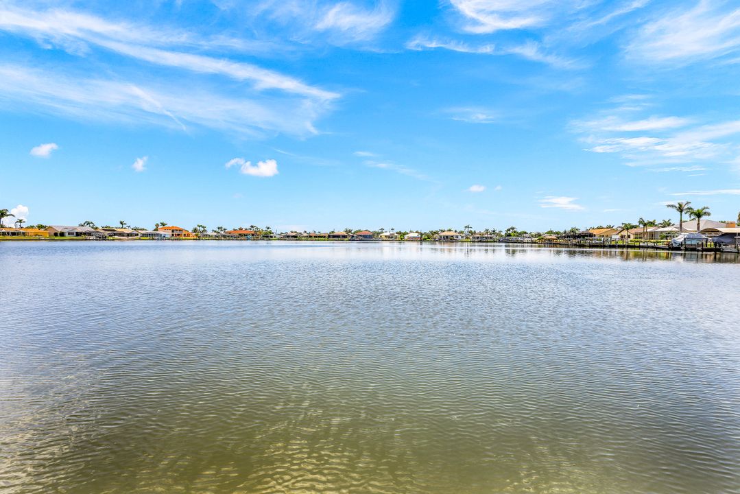 5231 SW 5th Pl, Cape Coral, FL 33914