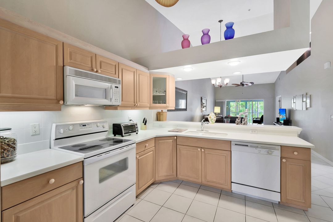 14560 Red Fox Run #518, Naples, FL 34110