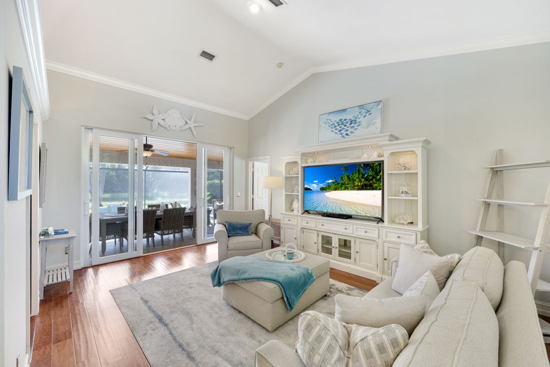 146 Plantation Cir, Naples, FL 34104