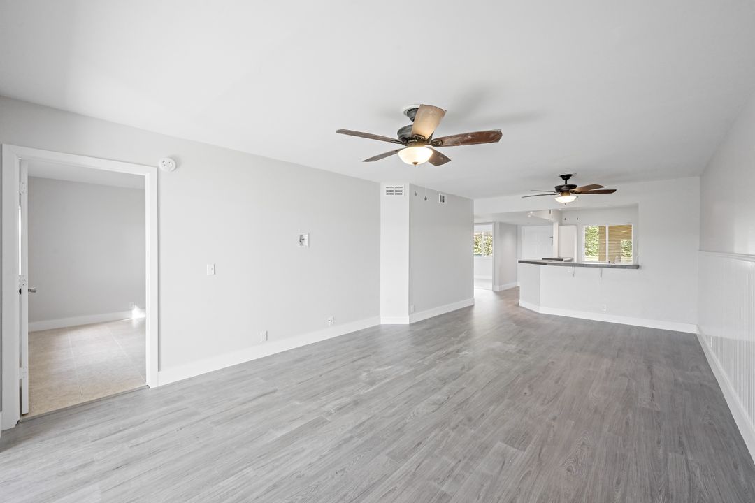 7800 Emerald Cir #b104, Naples, FL 34109