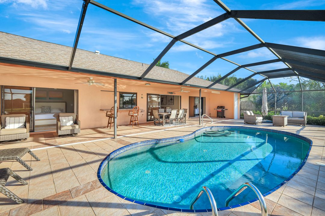 1940 SE 6th Ave, Cape Coral, FL 33990