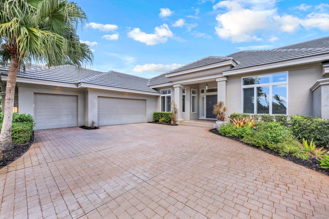 23641 Waterside Dr, Bonita Springs, FL 34134