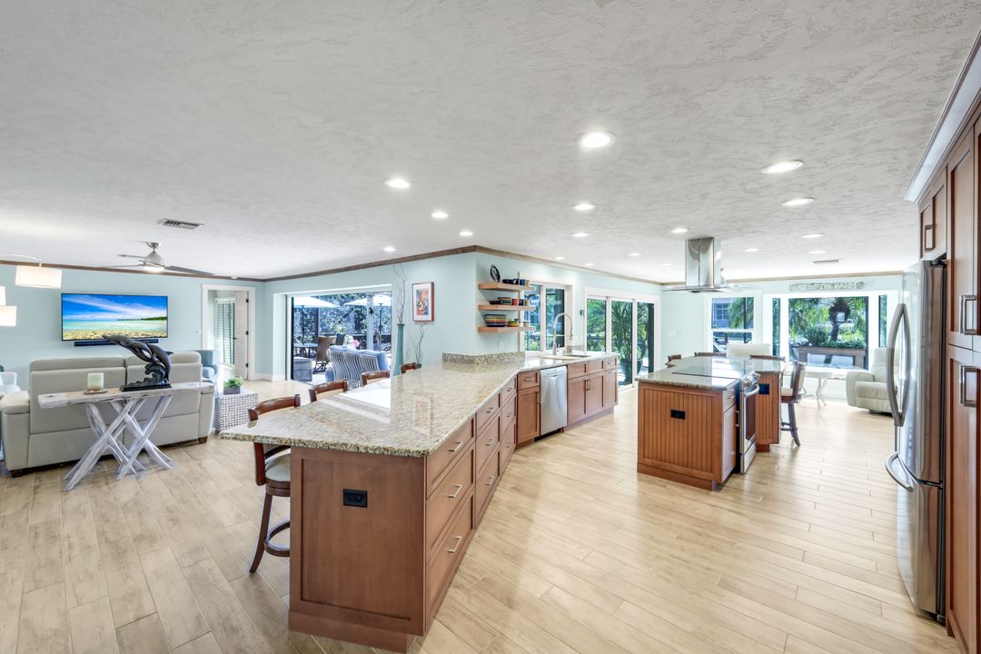 248 Polynesia Ct, Marco Island, FL 34145