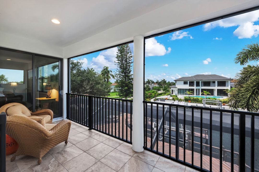511 Alameda Ct, Marco Island, FL 34145
