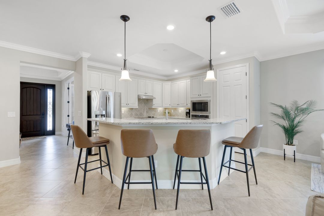 17450 Galway Run, Bonita Springs, FL 34135