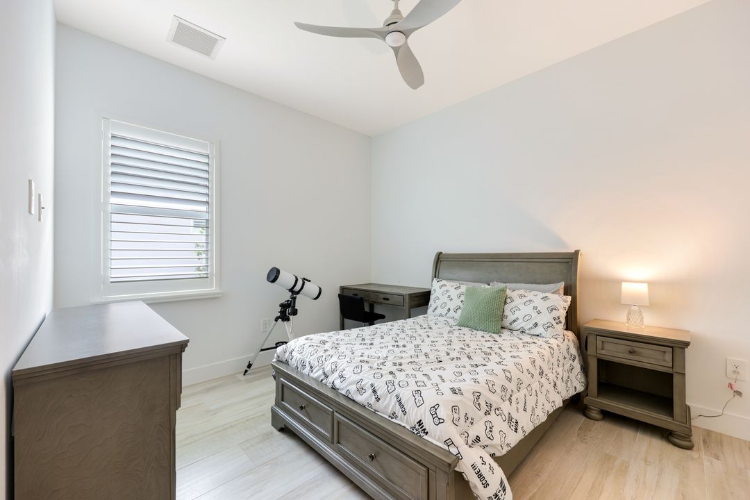 3697 Sapphire Cv Cir, Naples, FL 34114