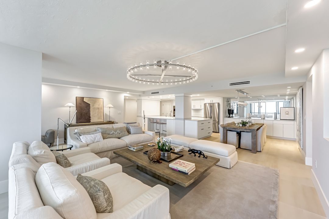 5601 Turtle Bay Dr #1102, Naples, FL 34108