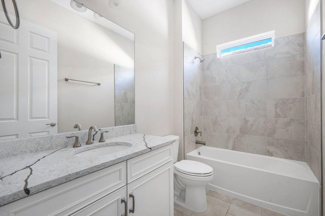 28113 Captiva Shell Lp, Bonita Springs, FL 34135